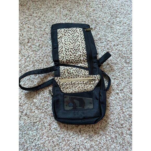 Travelon black purse/bag/crossbody bag; Small - Picture 5 of 10